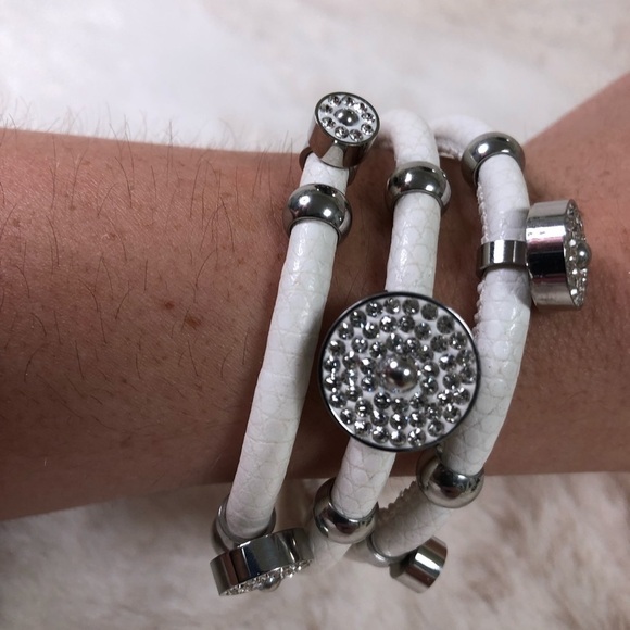 White Leather Multi Layered Bracelet - Picture 2 of 6